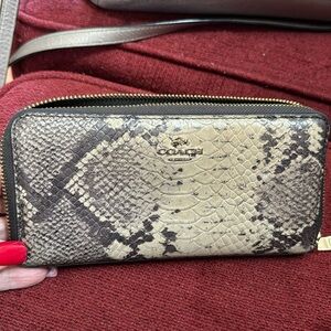 Coach wallet